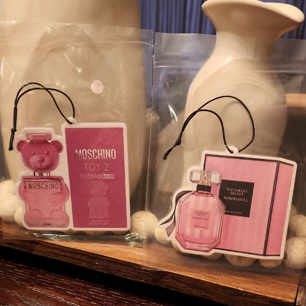 NWOT Set Of 2 Moschino Toy 2 & Victorias Secret Bombshell  Air Freshener